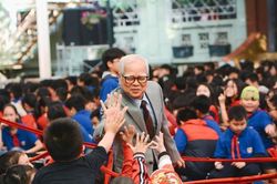 Những người chèo lái ngôi trường hạnh phúc