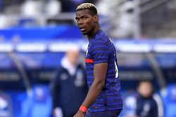 Deschamp: 'Pogba sa sút phong độ là vì MU'