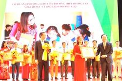 Cô giáo toàn cầu