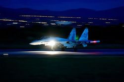 Tiêm kích MiG-31BM đánh chặn 'đối tượng xâm nhập' lúc nửa đêm