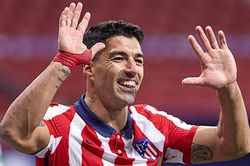 Quái vật Suarez tái sinh ở Atletico