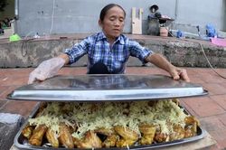 Bà Tân Vlog lộ tình tiết cắt ghép, 'chữa cháy' khi làm đồ ăn hỏng