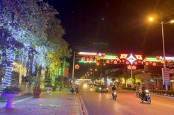 Ðèn trang trí tạo diện mạo mới cho đô thị