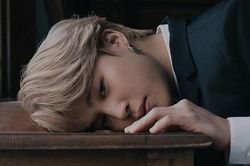 ARMY mê mẩn vẻ 'đa nhân cách' không chút 'giả trân' của Jimin BTS