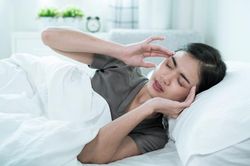 Chóng mặt 'làm phiền' cuộc sống phụ nữ trung niên