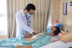 Hơn 4 giờ phẫu thuật lấy khối u bít gần hết buồng tim của bệnh nhân