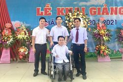 Người thầy 'tí hon'