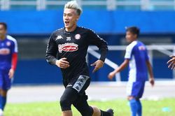 Chuyển nhượng V-League: Chủ tịch CLB TPHCM chốt tương lai Bùi Tiến Dũng