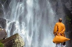 Phật dạy: Niềm vui hay nỗi buồn chỉ cần đặt ở một nơi