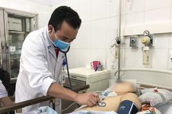 Hôn mê vì tự uống thuốc kháng sinh: Các nguy cơ khi lạm dụng thuốc