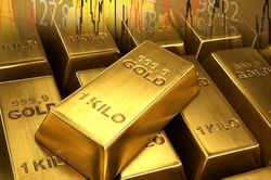 Giá vàng hôm nay 18/11: Giá vàng vẫn mắc kẹt dưới 1.900 USD, khả năng tăng còn 'mơ hồ'