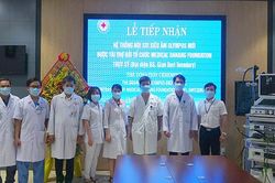 Bệnh viện Đà Nẵng tiếp nhận hệ thống nội soi Olympus hiện đại do Thụy Sĩ tài trợ