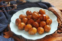 Cách làm món trứng cút om bia cực lạ mà ngon 'nuốt lưỡi'