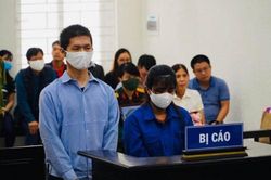Xét xử vụ bé gái 3 tuổi bị đánh tử vong: Tuấn nói bị ép nhận tội, Lan Anh quay ra 'tố' mẹ đẻ