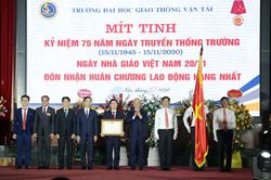 Trường Đại học Giao thông Vận tải đón nhận Huân chương Lao động hạng Nhất