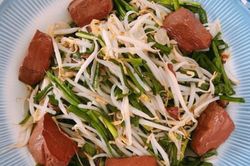 Chị em chớ bỏ qua 4 biến tấu dễ làm và ngon với tiết lợn