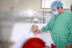 Nguy cơ 'vi khuẩn ăn thịt người' bùng phát sau lũ