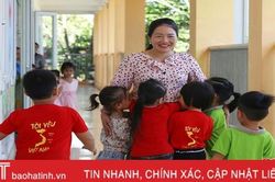 Cô giáo ở Hà Tĩnh làm hiệu trưởng 2 điểm trường cách nhau... 23km