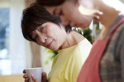 Mẹ chồng chê 'buôn đồng nát' chẳng kiếm được mấy đồng, nàng dâu mua luôn căn hộ 2 tỷ trong sự ngỡ ngàng