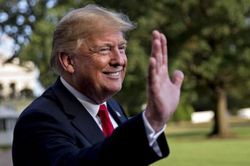 Chuyên gia lý giải nguyên nhân Donald Trump quyết kiện dù cuộc chiến pháp lý gặp muôn trùng khó khăn