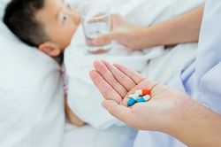 Lưu ý dùng thuốc khi trẻ bị sốt