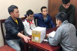 Người đàn ông bị bắt cùng 6 bánh heroin
