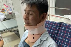 Tài xế ôtô bị đánh hội đồng sau va chạm giao thông