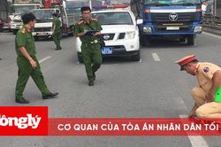 Bắt khẩn cấp lái xe quá tải tông vào xe công vụ
