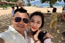 NSND Tự Long nhắn gửi yêu thương đến vợ kém 12 tuổi