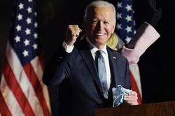 Ông Joe Biden mừng sinh nhật 78 tuổi