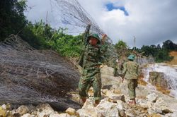 Thủy điện Rào Trăng 3: Quyết tâm vượt khó tìm kiếm nạn nhân