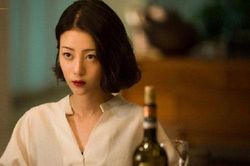 Sinh nhật vợ, chồng đặt tiệc linh đình ở nhà hàng nhưng lời chúc lãng mạn của anh lại ẩn chứa bí mật không tưởng