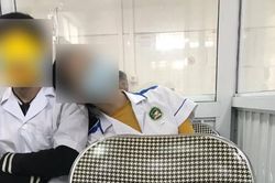 Hỗ trợ bác sĩ đỡ đẻ sản phụ, nữ sinh ngành Y sau đó bật khóc nức nở lại còn hứa 'không lấy chồng đâu'