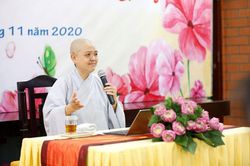 Sinh viên sinh hoạt ngoại khóa tại chùa Thiên Quang