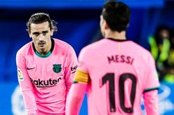 Koeman nhận xét mối quan hệ của Messi và Griezmann