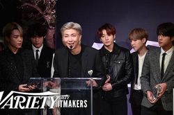 Vượt BTS, Blackpink trở thành Nhóm nhạc của năm tại Hitmakers 2020