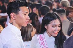 Bị chê 'chảnh' trong đêm chung kết Hoa hậu Việt Nam, 'bạn gái tin đồn' Đoàn Văn Hậu lên tiếng