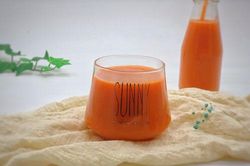 Mỗi ngày uống 1 ly nước ép 'thần thánh' này, da tôi trắng bật 2 tông chỉ sau 15 ngày