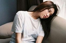 Muốn chồng trở lại với nhân tình cũ để bắt tại trận và có cớ để li dị