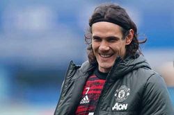 Bất đồng ngôn ngữ nhưng Cavani vẫn là người truyền cảm hứng cho cầu thủ trẻ M.U