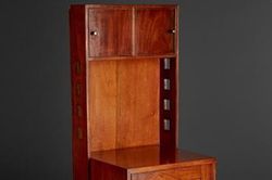 Chiếc tủ cực đắt