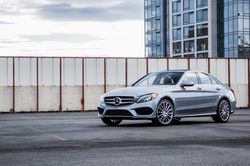 Triệu hồi hơn 3.000 xe hạng sang Mercedes do lỗi túi khí