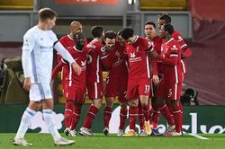 Liverpool 3-0 Leicester: Bản lĩnh nhà vô địch của The Kop