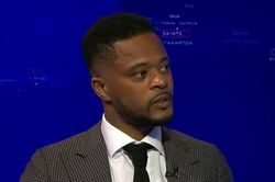 Patrice Evra: 'Muốn vĩ đại, Liverpool của Klopp phải vô địch 3 mùa liên tiếp'