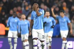 Man City đang rất nhớ Fernandinho