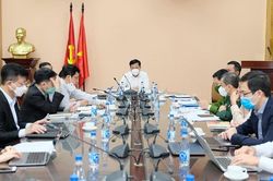 Các địa phương cần thực hiện nghiêm 'vắc-xin về đến đâu phải tiêm đến đó'
