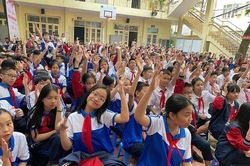 Hiểm nguy rình rập học sinh trên mạng xã hội