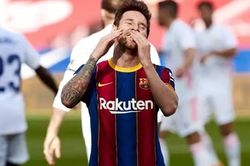 Fan đau lòng với hình ảnh Messi lủi thủi một mình trên sân tập của Barca