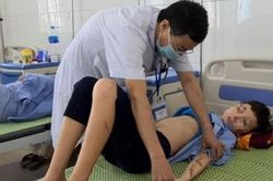 Tạm giữ hình sự nữ chủ quán bánh xèo bạo hành người làm