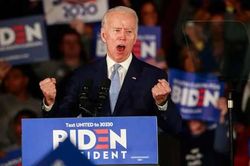 Joe Biden có động thái mới, Donald Trump im lặng trong thời khắc lịch sử